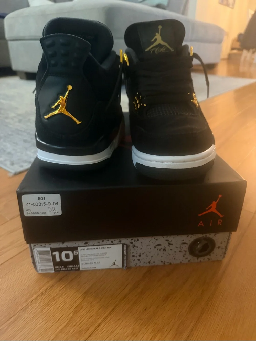 Air Jordan 4 Retro